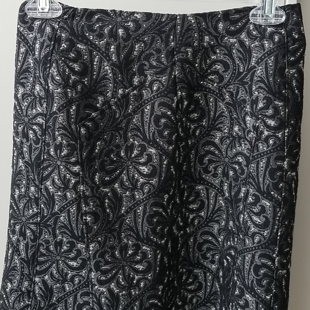 Ann Taylor A-Line Black/Silver Skirt Sz 14